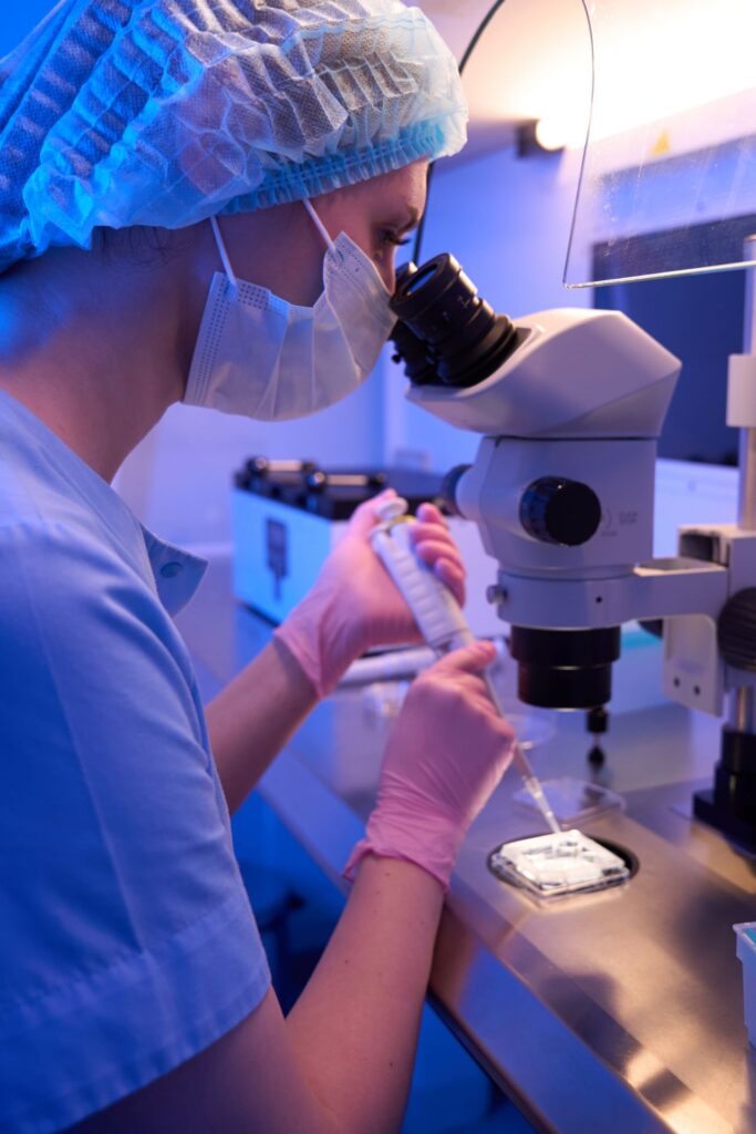 Scientific visualization of sperm capacitation technology for improved IVF and assisted reproduction outcomes.