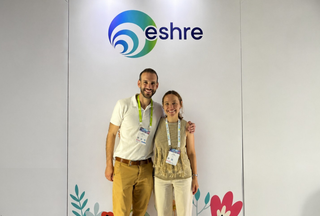Fecundis team at ESHRE 2026 discussing sperm biology, HyperSperm and IVF innovation